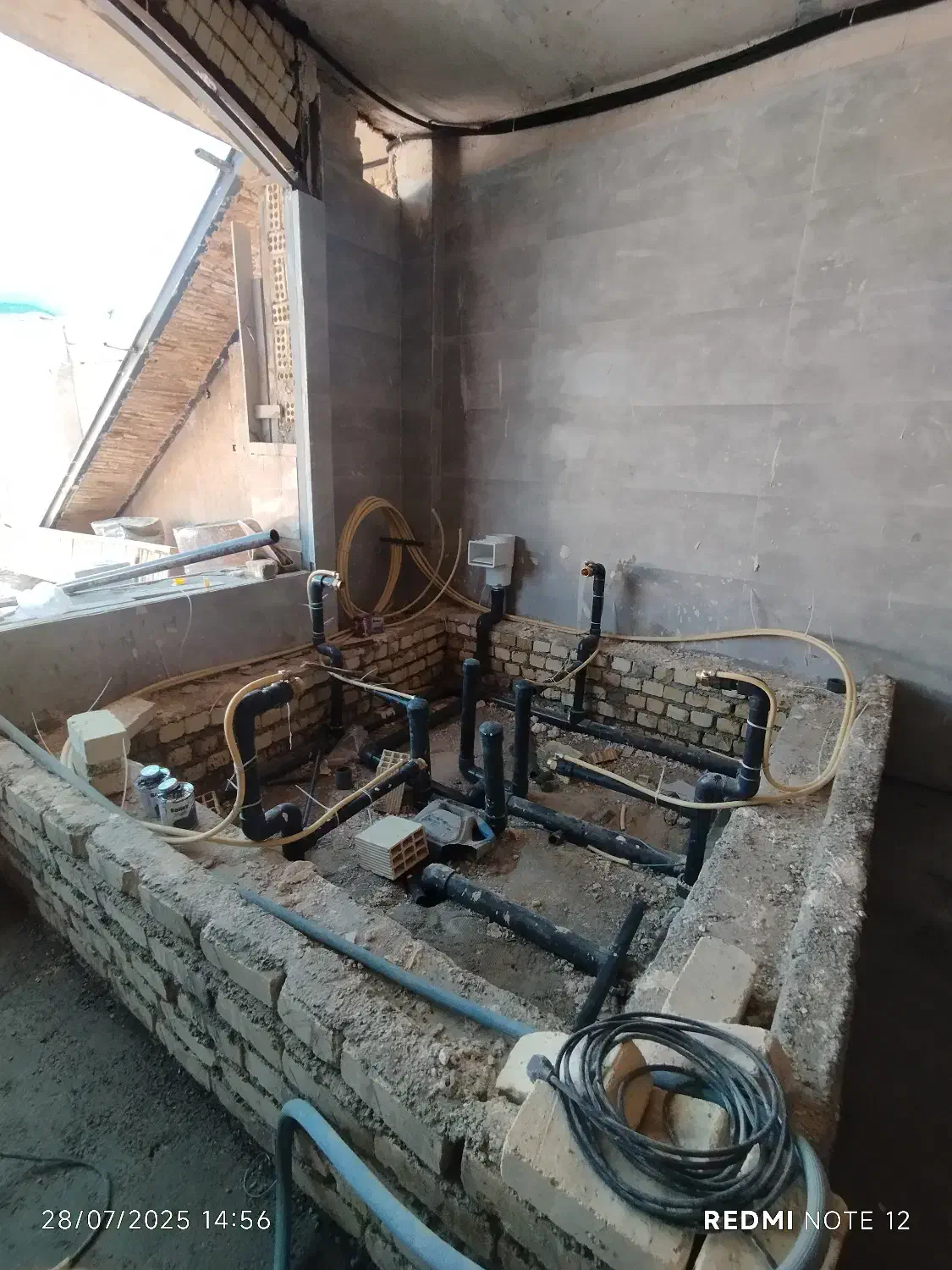 لوله کشی آب و فاضلاب و تعمیرات به صورت تخصصی|خدمات پیشه و مهارت|اصفهان, سرچشمه|دیوار