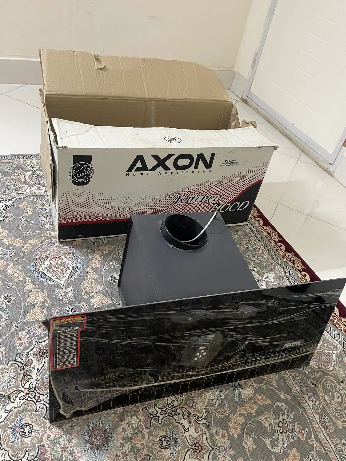 هود|هود|مشهد, نوده|دیوار