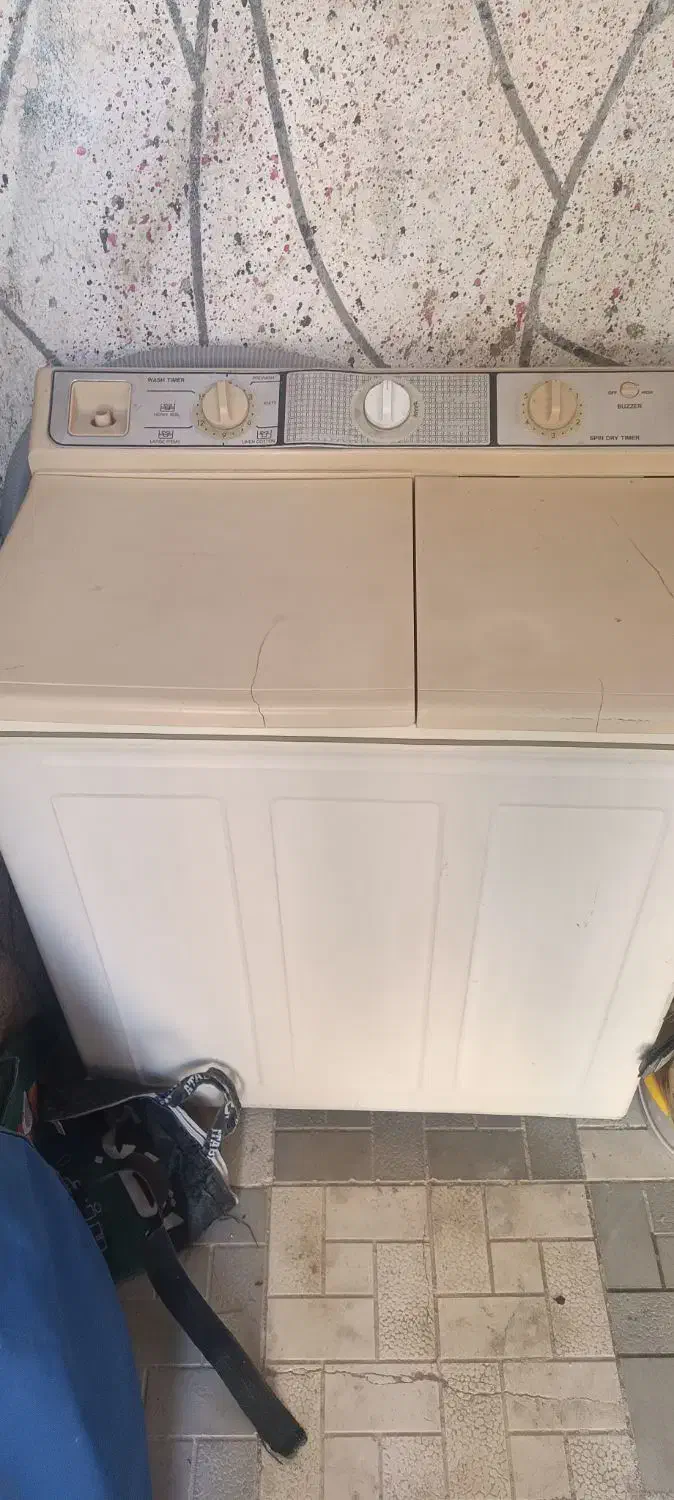 لباسشویی دوقلو صنام وسرخ کن روغنی ۲ لیتری بزرگ|ماشین لباسشویی و خشک‌کن لباس|شیراز, زیباشهر|دیوار