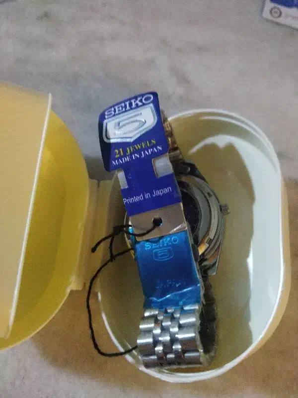 ساعت سیکو پنج|ساعت|همدان, |دیوار