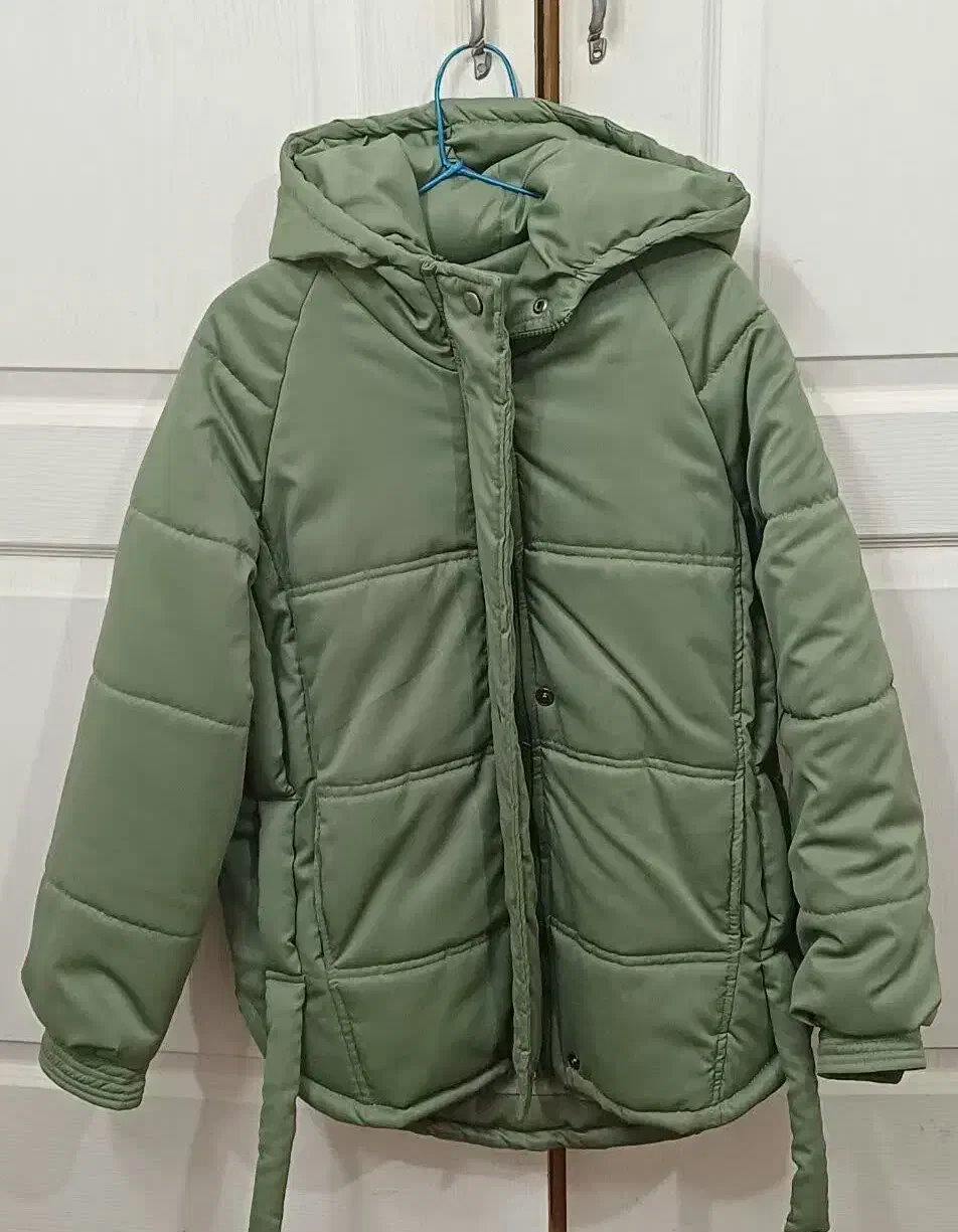 کاپشن|لباس|اراک, |دیوار