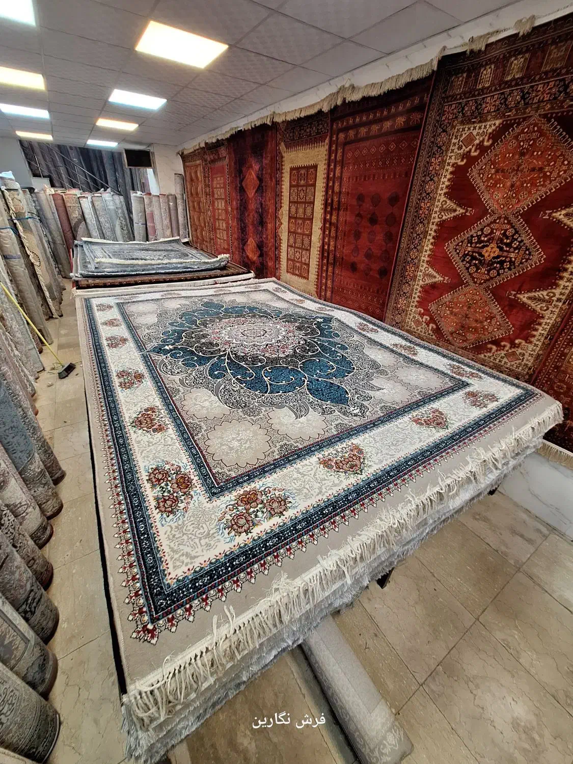 ۹ متری فرش آبی فیروزه ای کد 235|فرش|مشهد, امیر|دیوار