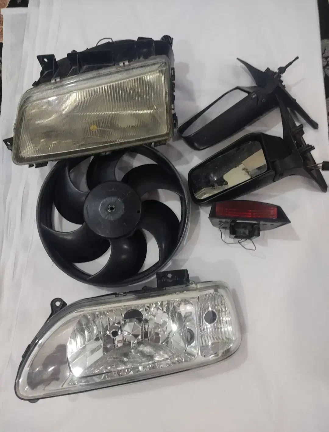 چراغ .پلوس .آیینه . کیلومتر.دیاق پژو|قطعات یدکی و لوازم جانبی|بندر ماهشهر, |دیوار