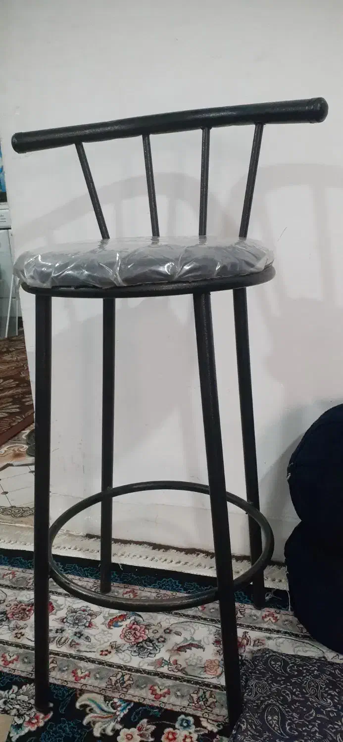 صندلی پایه بلند|آرایشگاه و سالن‌های زیبایی|بم, |دیوار