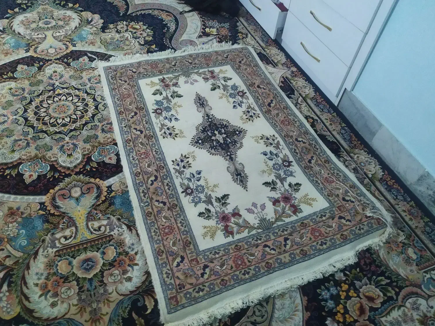 قالی دست باف|فرش|بیرجند, |دیوار