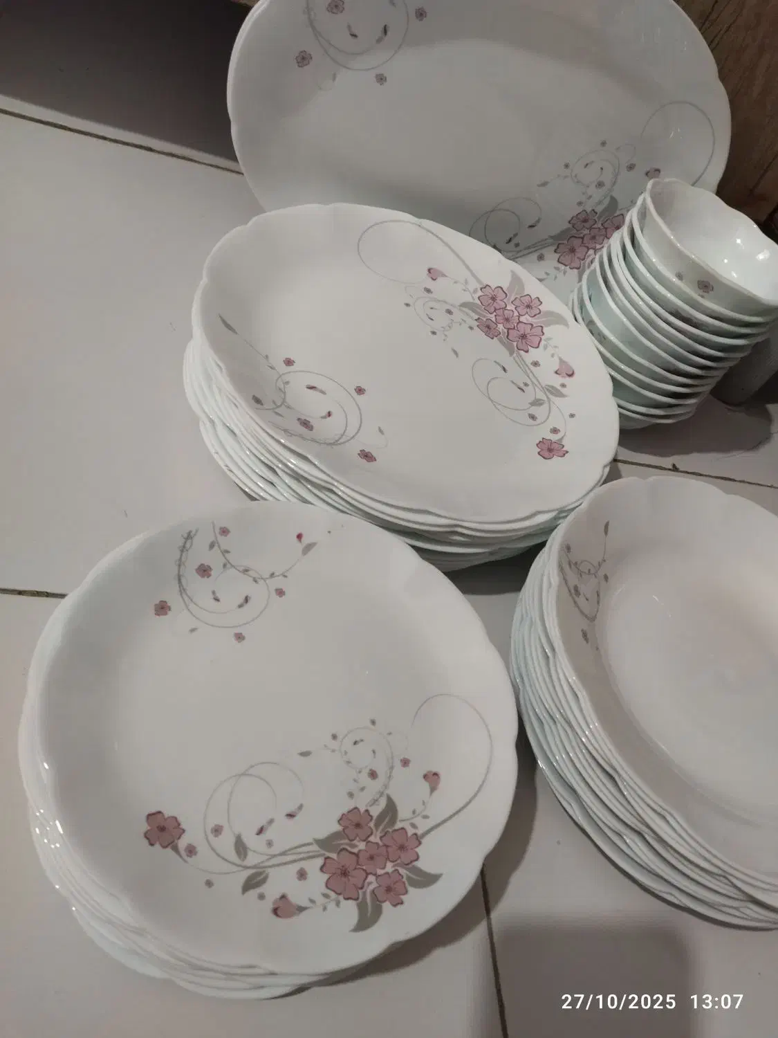 سرویس آرکوپال|ظروف سرو و پذیرایی|رباط‌کریم, رباط‌کریم|دیوار