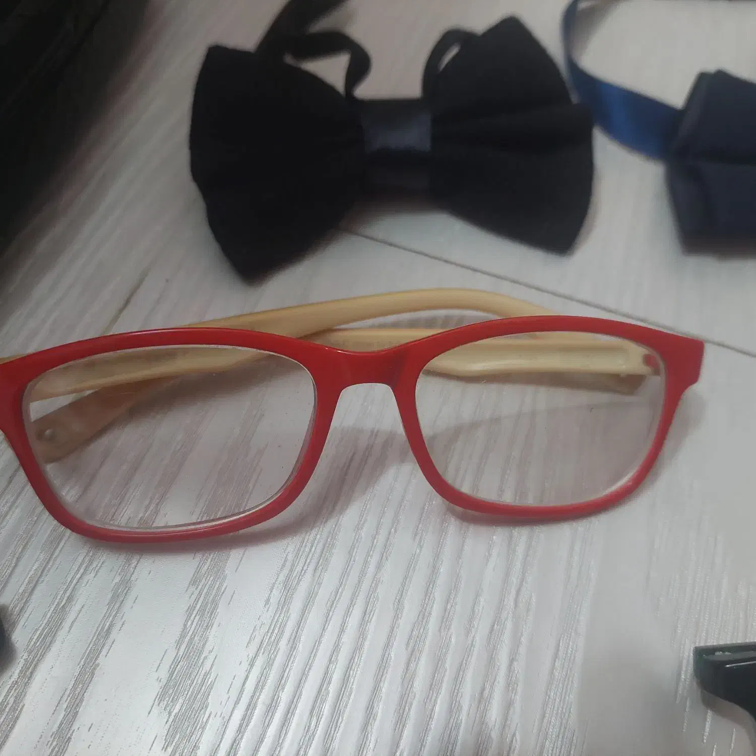 عینک کودک|حراج|اصفهان, شیخ اشراق|دیوار