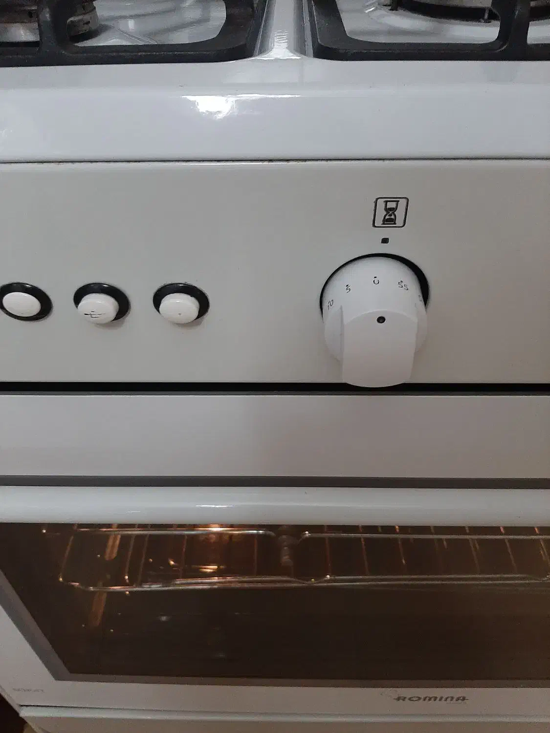 خانه و اشپز خانه|اجاق گاز و لوازم برقی پخت‌وپز|اصفهان, باغ زرشک|دیوار