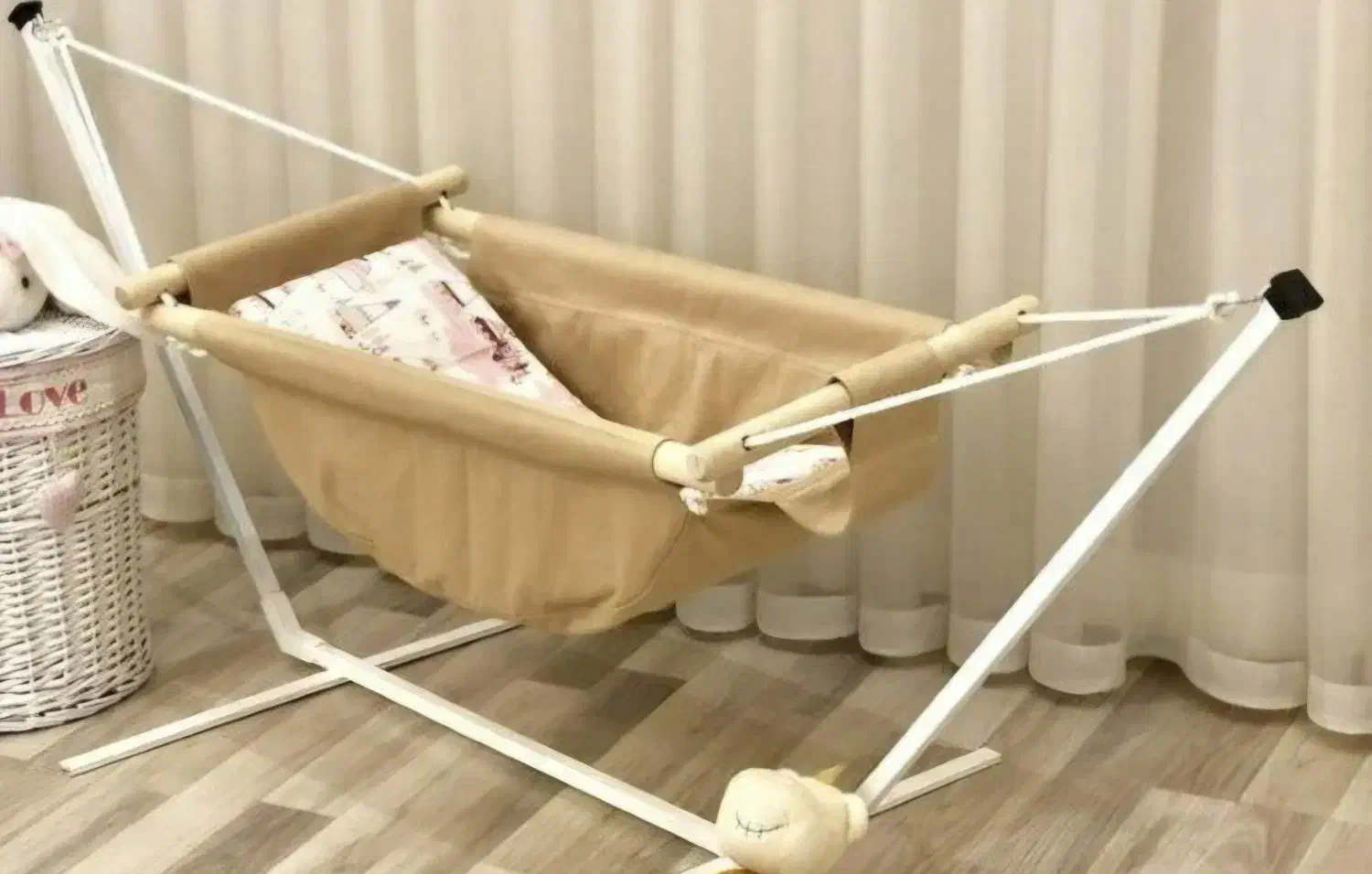 گهواره یا ننو کودک|اسباب و اثاث بچه|گنبد کاووس, |دیوار