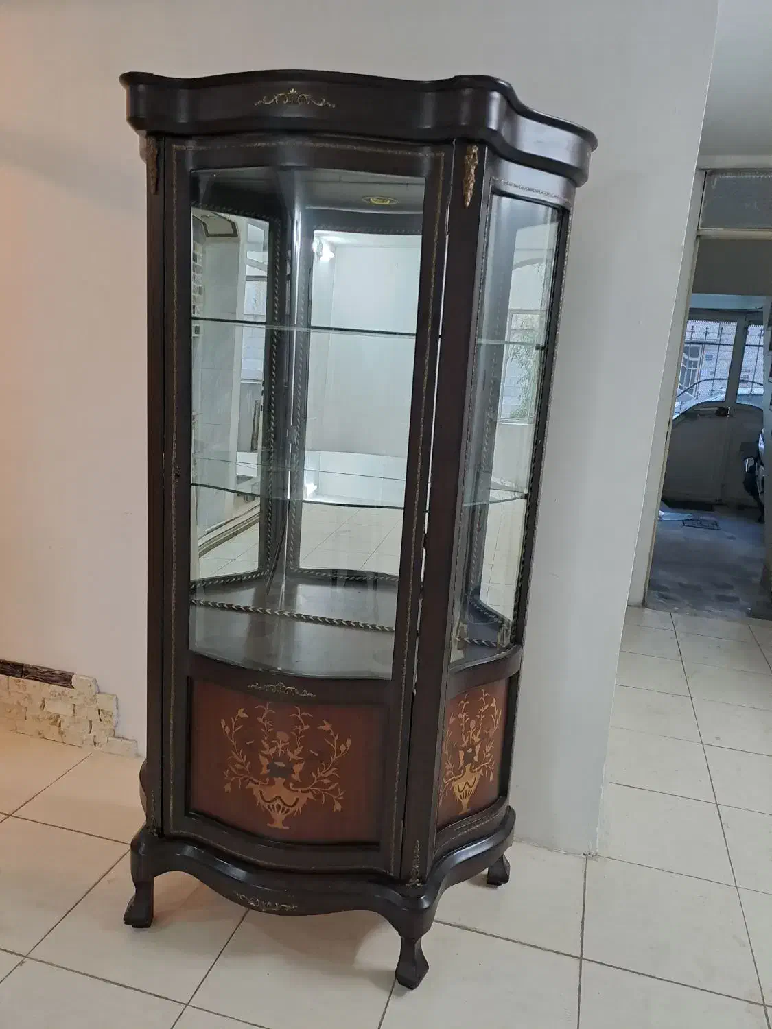 ویترین|بوفه، ویترین، کنسول|ری, شهید غیوری (ابن باویه)|دیوار