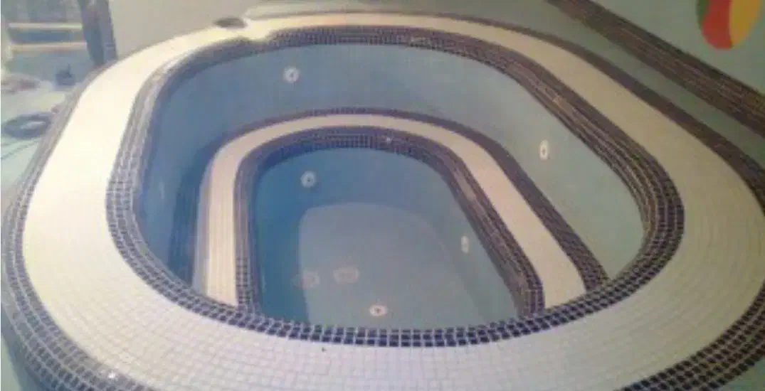 انجام کلیه کارها کاشی کاری استخر سونا|خدمات پیشه و مهارت|تویسرکان, |دیوار