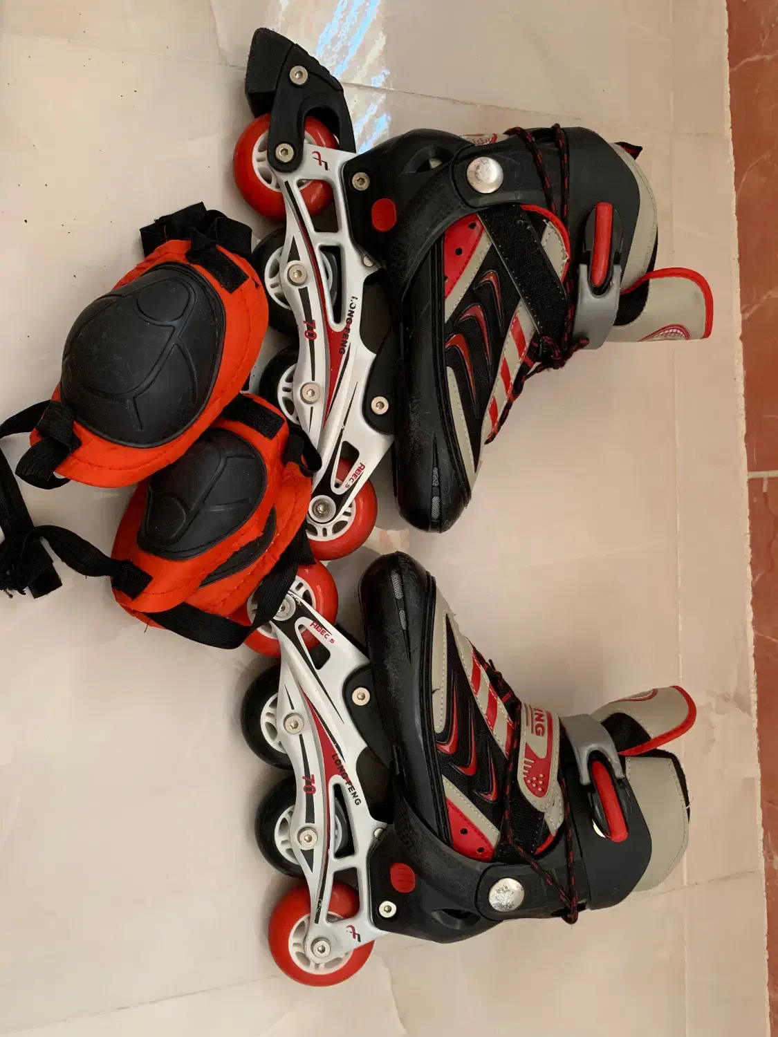 اسکیت کفشیکشویی|دوچرخه، اسکیت، اسکوتر|شاهین دژ, |دیوار