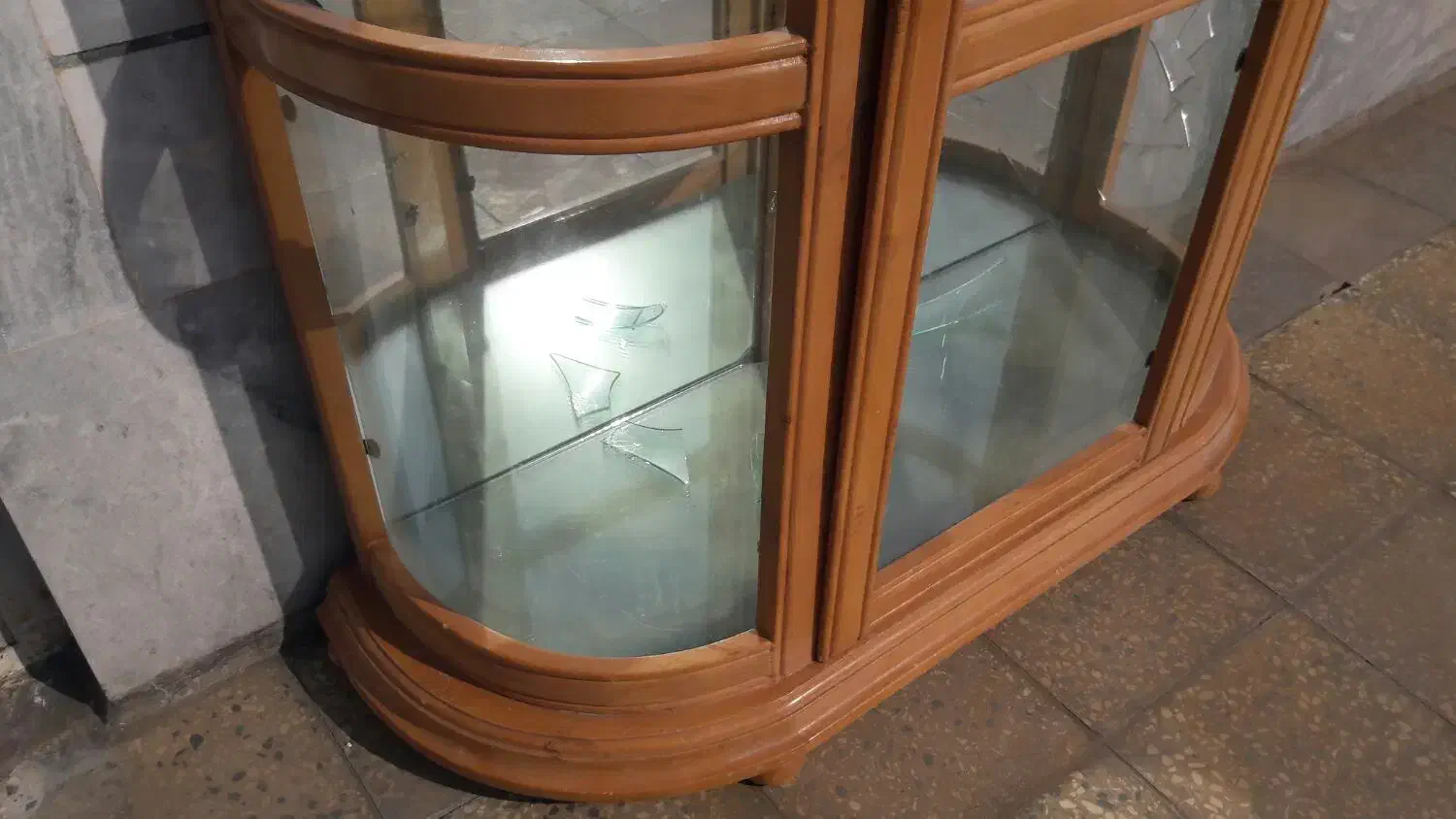 کمد بوفه|بوفه، ویترین، کنسول|سیلاخور, |دیوار