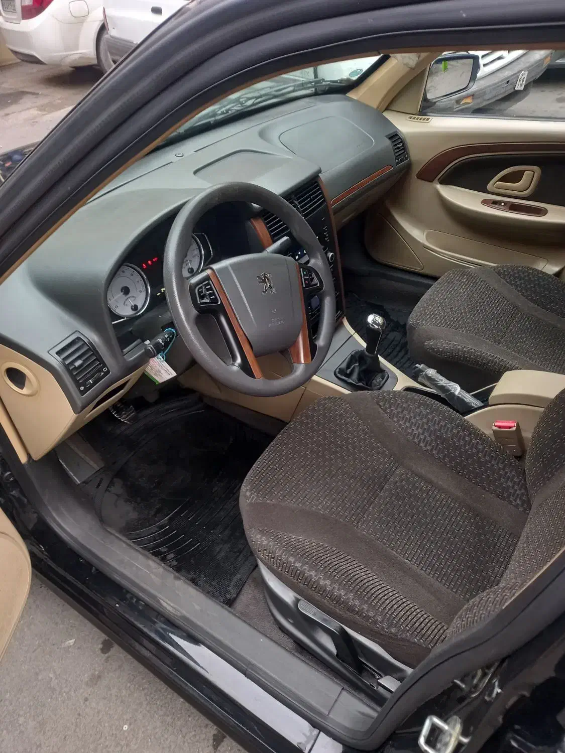 پژو پارس سال مدل ۹۹|خودرو سواری و وانت|تهران, مولوی|دیوار