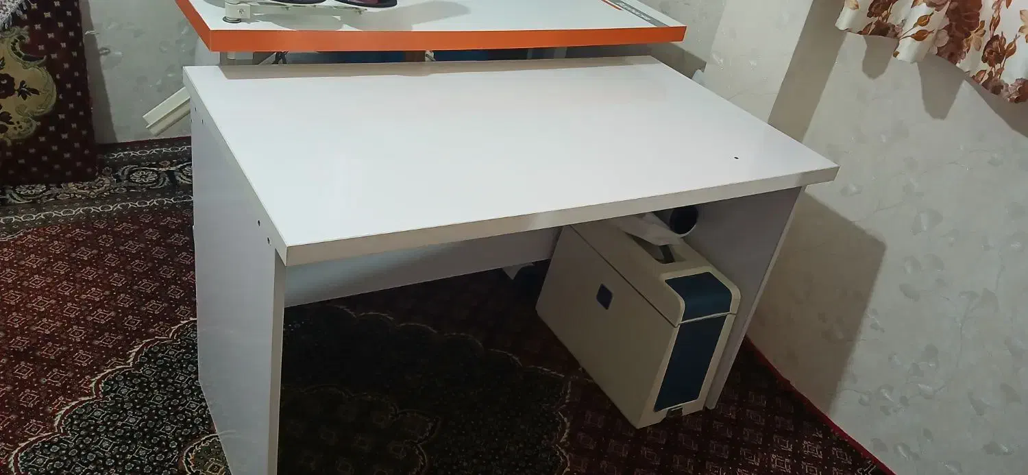 میز چرخ خیاطی|میز تحریر و کامپیوتر|ابهر, |دیوار