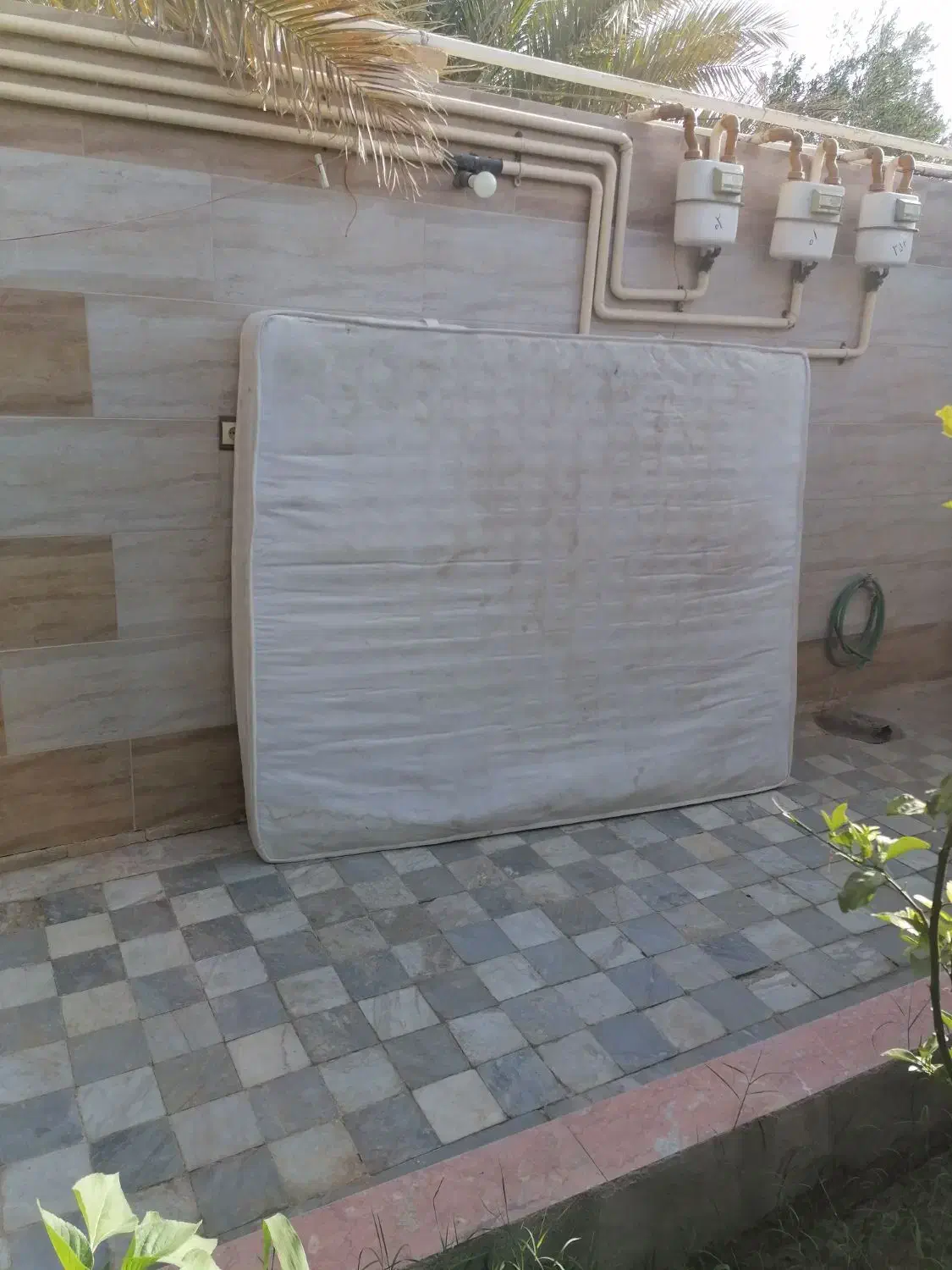 تشک دونفره، فنردار سالم|تشک تختخواب|طبس, |دیوار