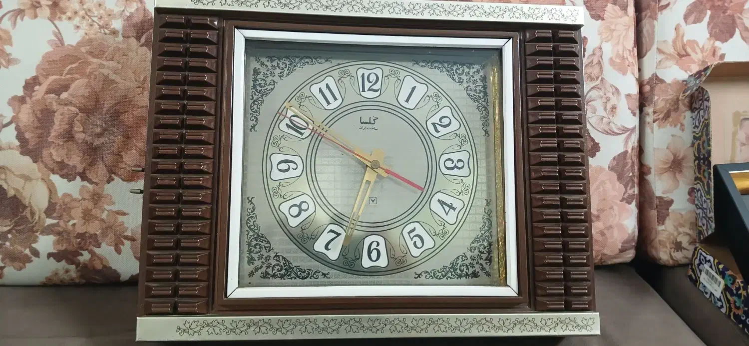 ساعت دیواری قدیمی|ساعت دیواری و تزئینی|تهران, دولاب|دیوار