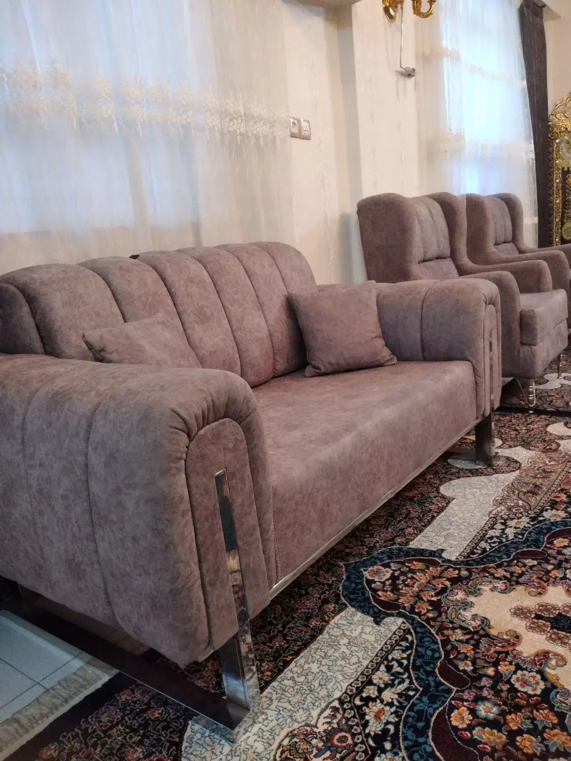 مبلمان 9نفره ی طوسی نو|مبلمان خانگی و میز عسلی|خرم‌آباد, |دیوار