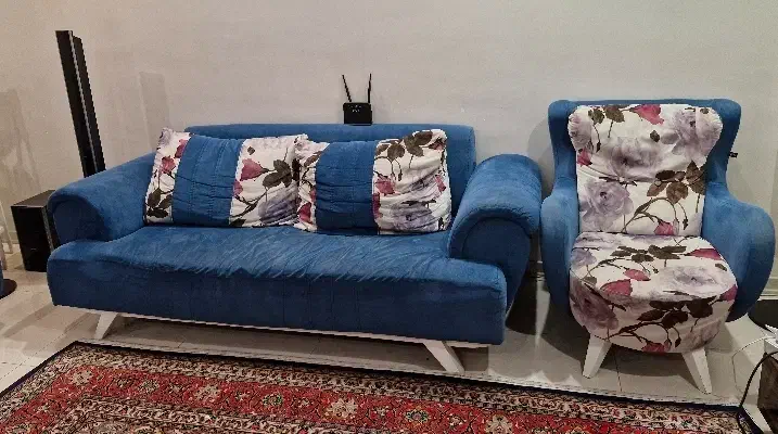 مبلمان راحتی ۷ نفره سالم و میز جلومبلی راش جداگانه|مبلمان خانگی و میز عسلی|تهران, یوسف‌آباد|دیوار