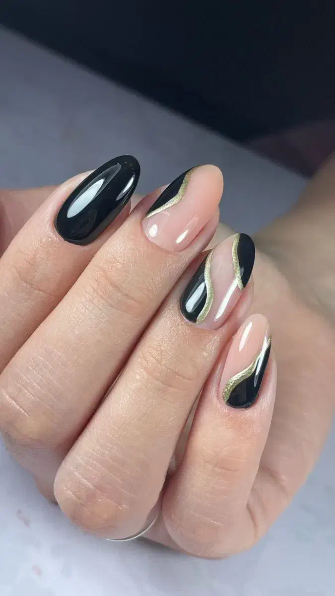 کاشت ناخن۳۵۰ترمیم ۲۵۰کاشت پا رایگان فقط تا اخرهفته|خدمات آرایشگری و زیبایی|لنگرود, |دیوار