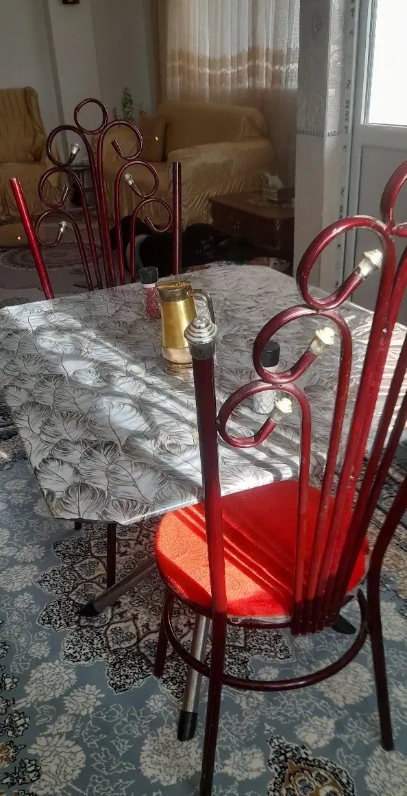 میزغذا خوری ۴نفره|میز و صندلی غذاخوری|اردبیل, |دیوار