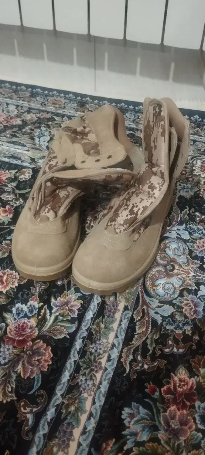 پوتین|کیف، کفش، کمربند|زاهدان, |دیوار