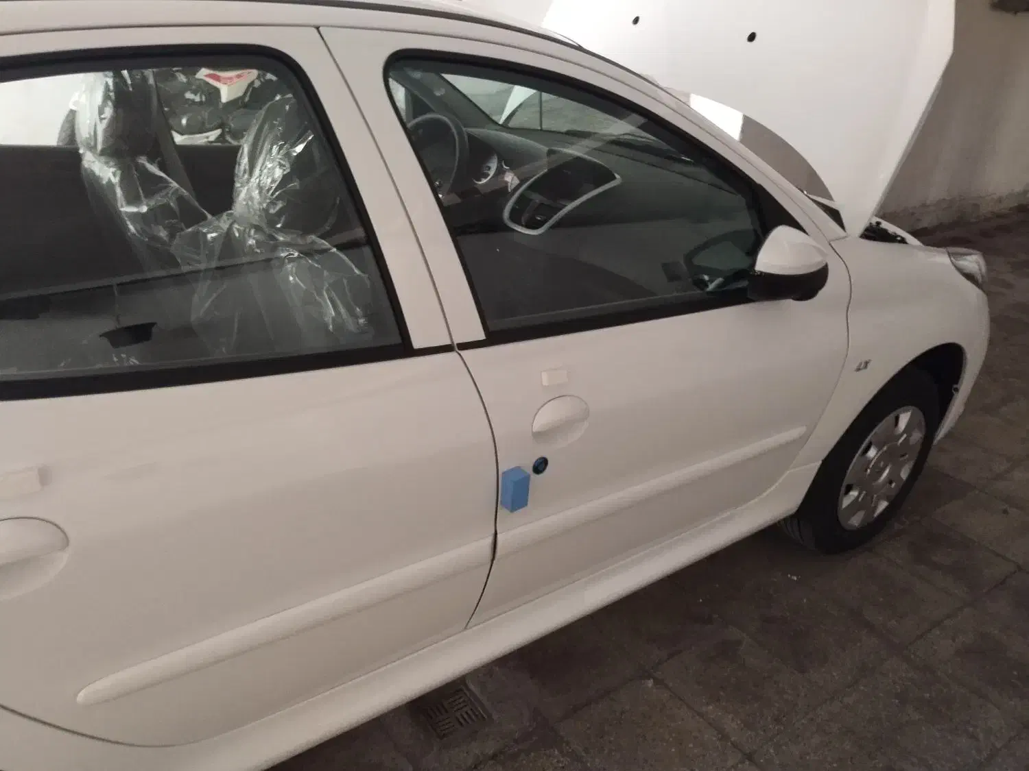 فروش انواع خودروهای صفر کیلومتر و خرید حواله|خودرو سواری و وانت|تهران, امام زاده عبدالله|دیوار