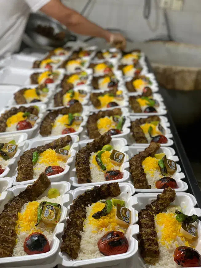 کارگر ساده رستوران|استخدام خدمات فروشگاه و رستوران|تهران, شهرک استقلال|دیوار