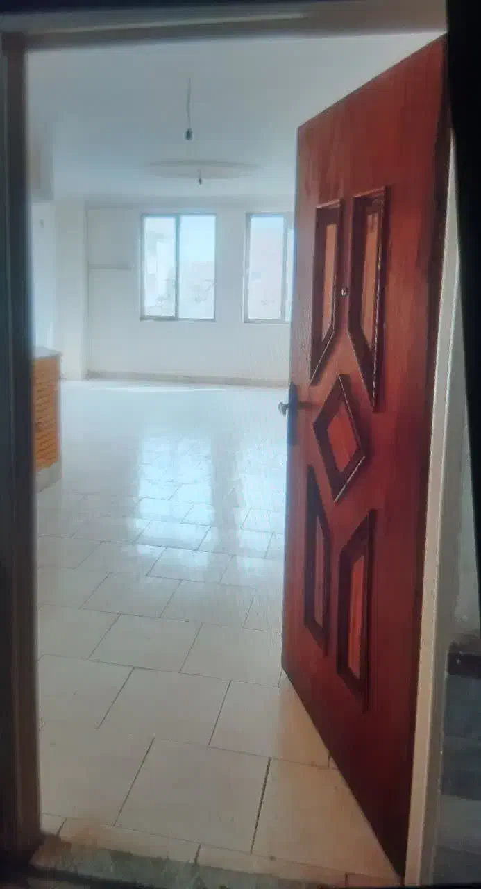 واحد خوش نقشه و پر نور محدوده خ آذر فلکه پنجم|اجارهٔ آپارتمان|فردیس, فردیس|دیوار