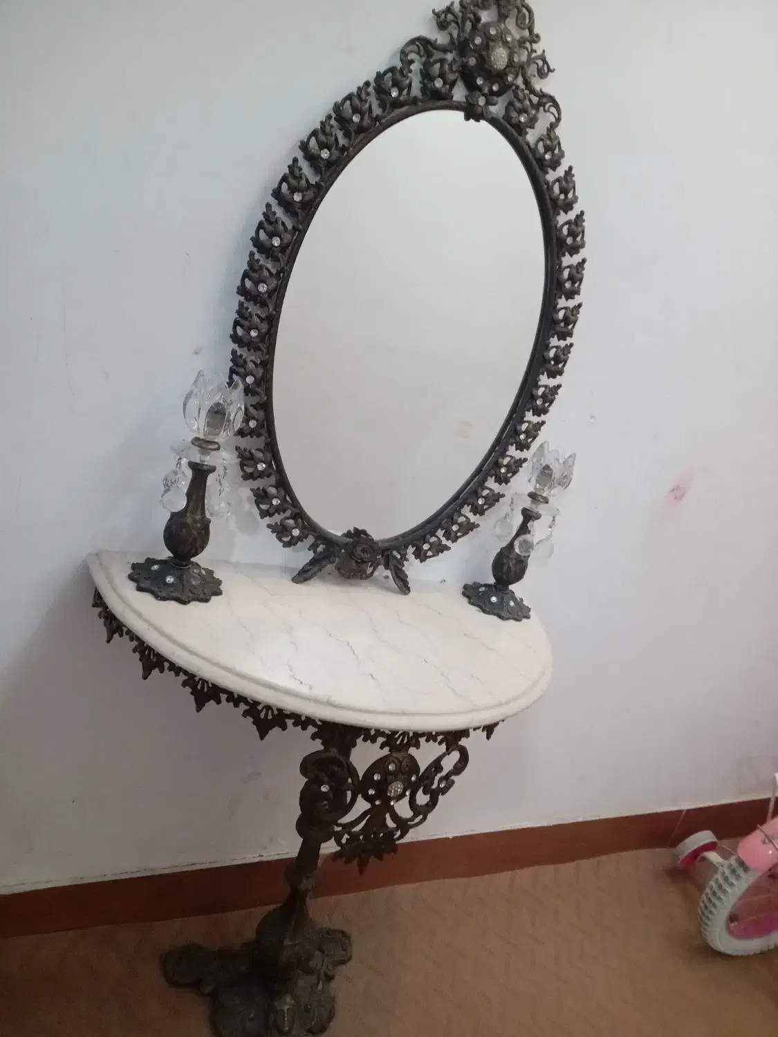 آینه و کنسول و دوتا شمدونی سالم سالم در حدنو|بوفه، ویترین، کنسول|تایباد, |دیوار