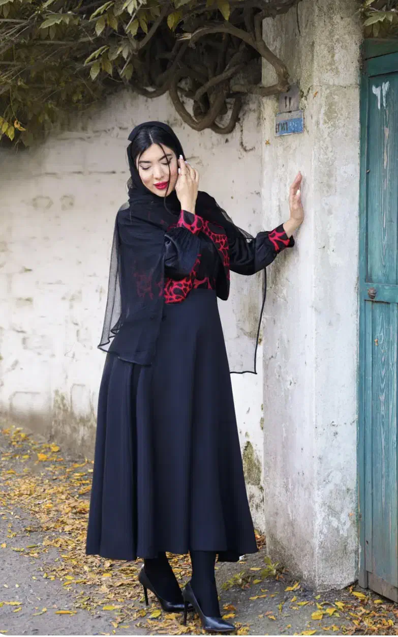 لباس یلدا ، پالتو، مانتو، مجلسی|لباس|تربتحیدریه, ۴۵ متری|دیوار