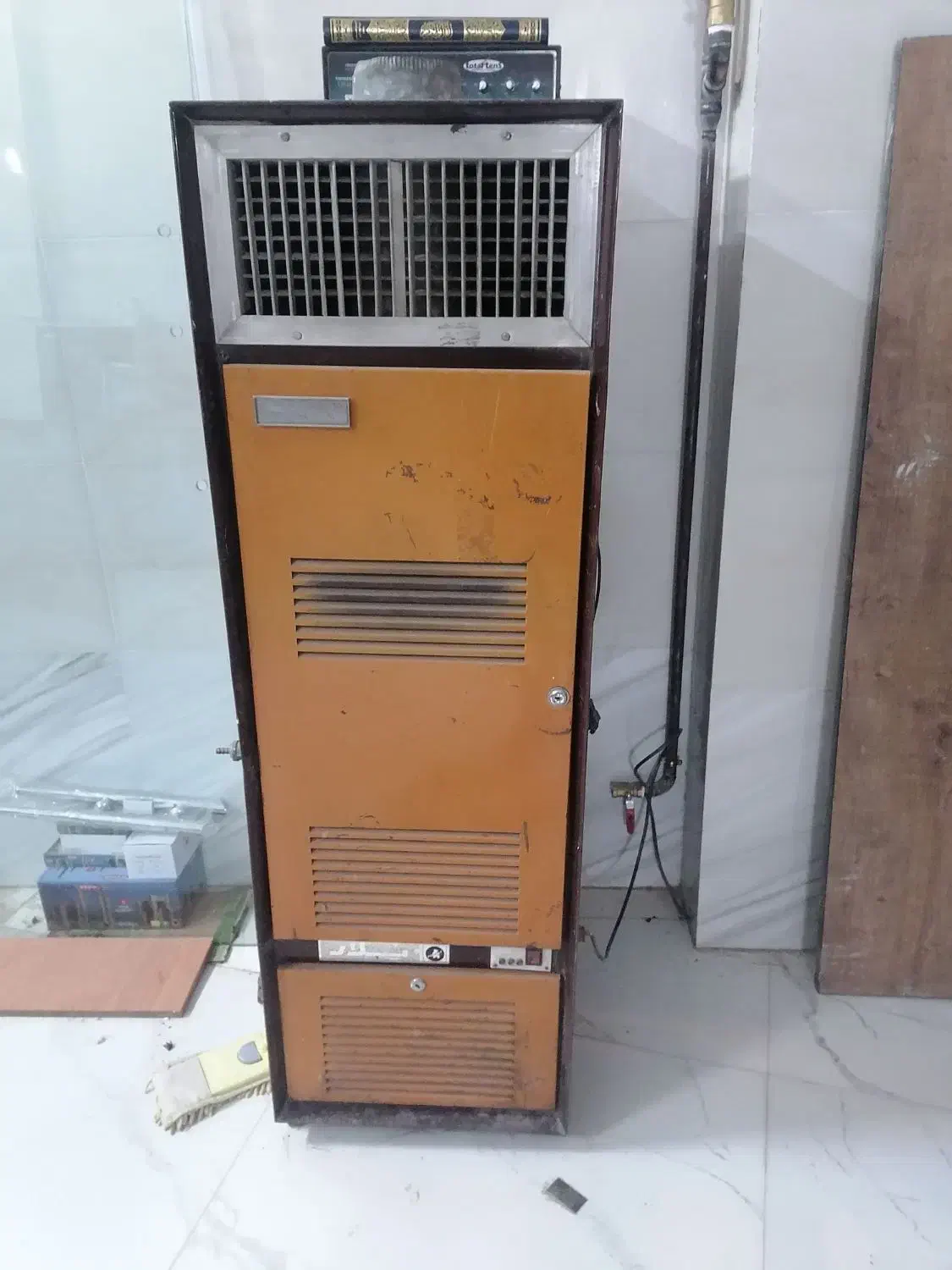 بخاری سالنی پلار فن دار|بخاری، هیتر، شومینه|همدان, |دیوار