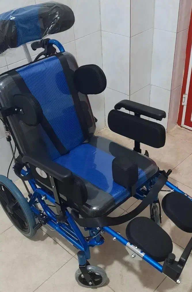 ویلچر مخصوص بیماری cp|آرایشی، بهداشتی، درمانی|قائمشهر, |دیوار