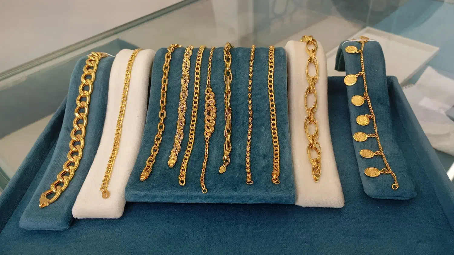 طلای بدون اجرت|جواهرات|شیراز, شاهچراغ|دیوار