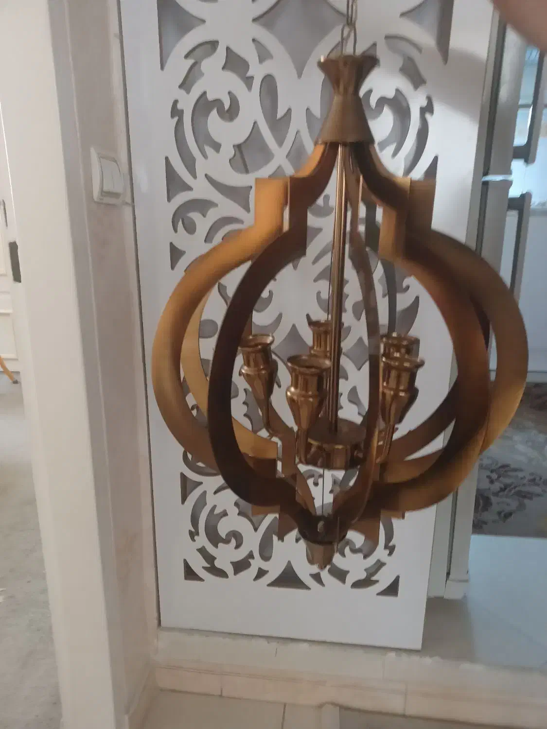 لوستر پنج شاخه|لوستر و چراغ آویز|میانه, |دیوار