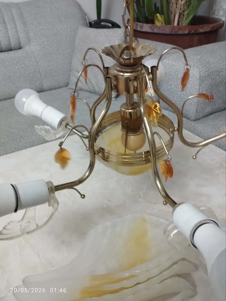 لوستر|لوستر و چراغ آویز|نیشابور, گنبد سبز|دیوار