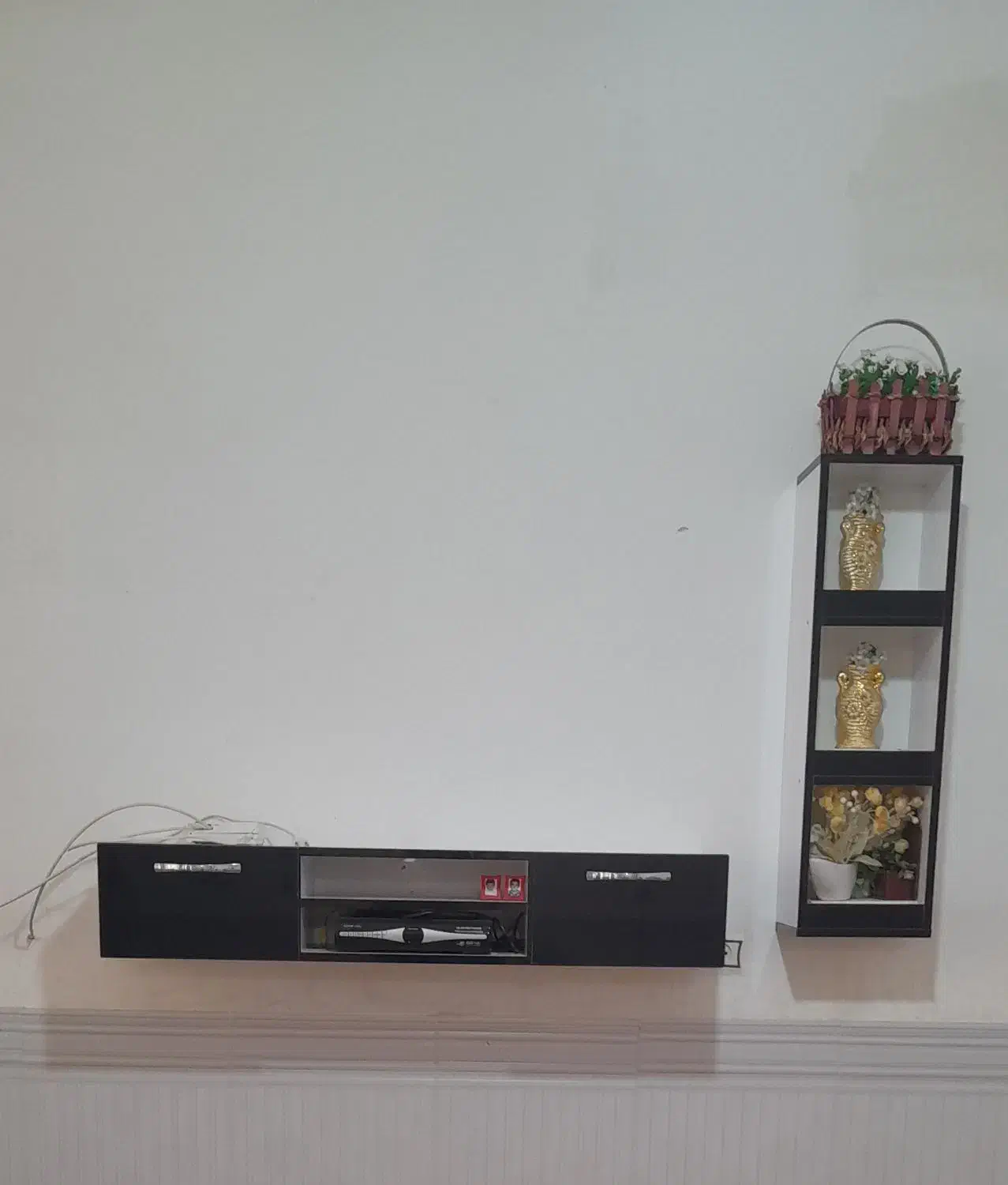 زیرتلویزیزن|میز تلویزیون|دره شهر, |دیوار