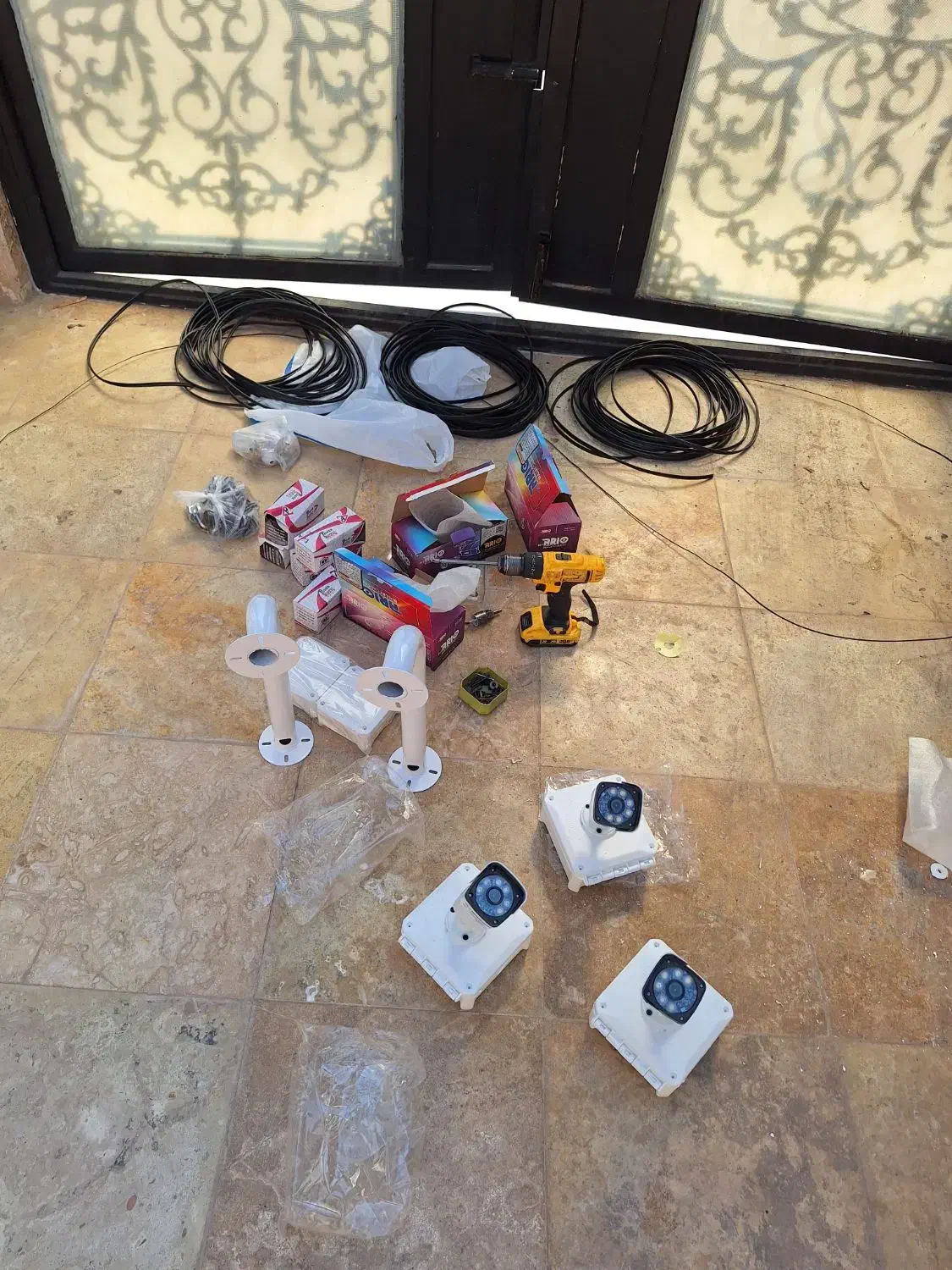 دوربین و مودم سیمکارتی|دوربین مداربسته|قم, دروازه چوبی|دیوار