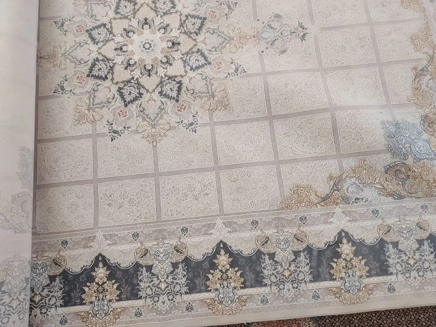 فرش 3/3|فرش|نیشابور, مازول|دیوار