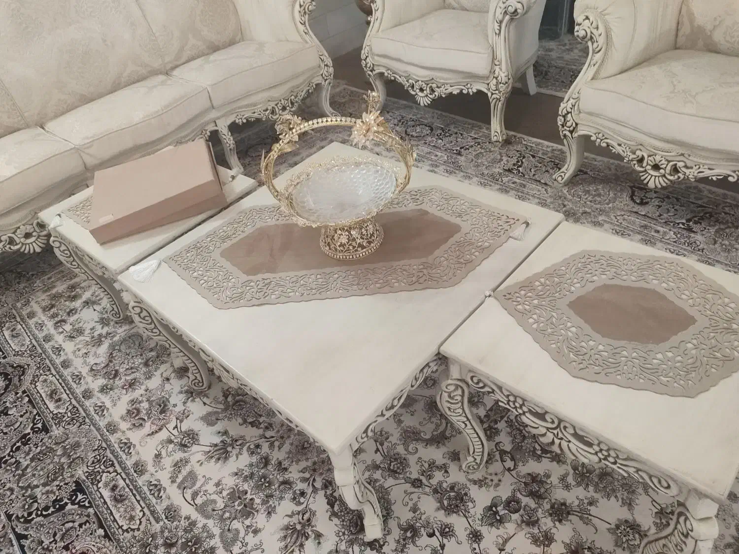 مبل و ویترین عروس|مبلمان خانگی و میز عسلی|قم, پردیسان|دیوار