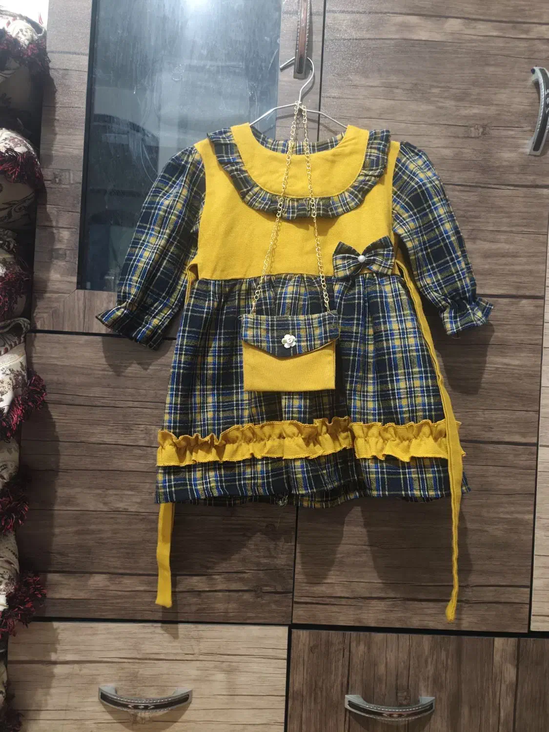 سارافن مناسب سه سال تا چهار سال|لباس|کازرون, |دیوار