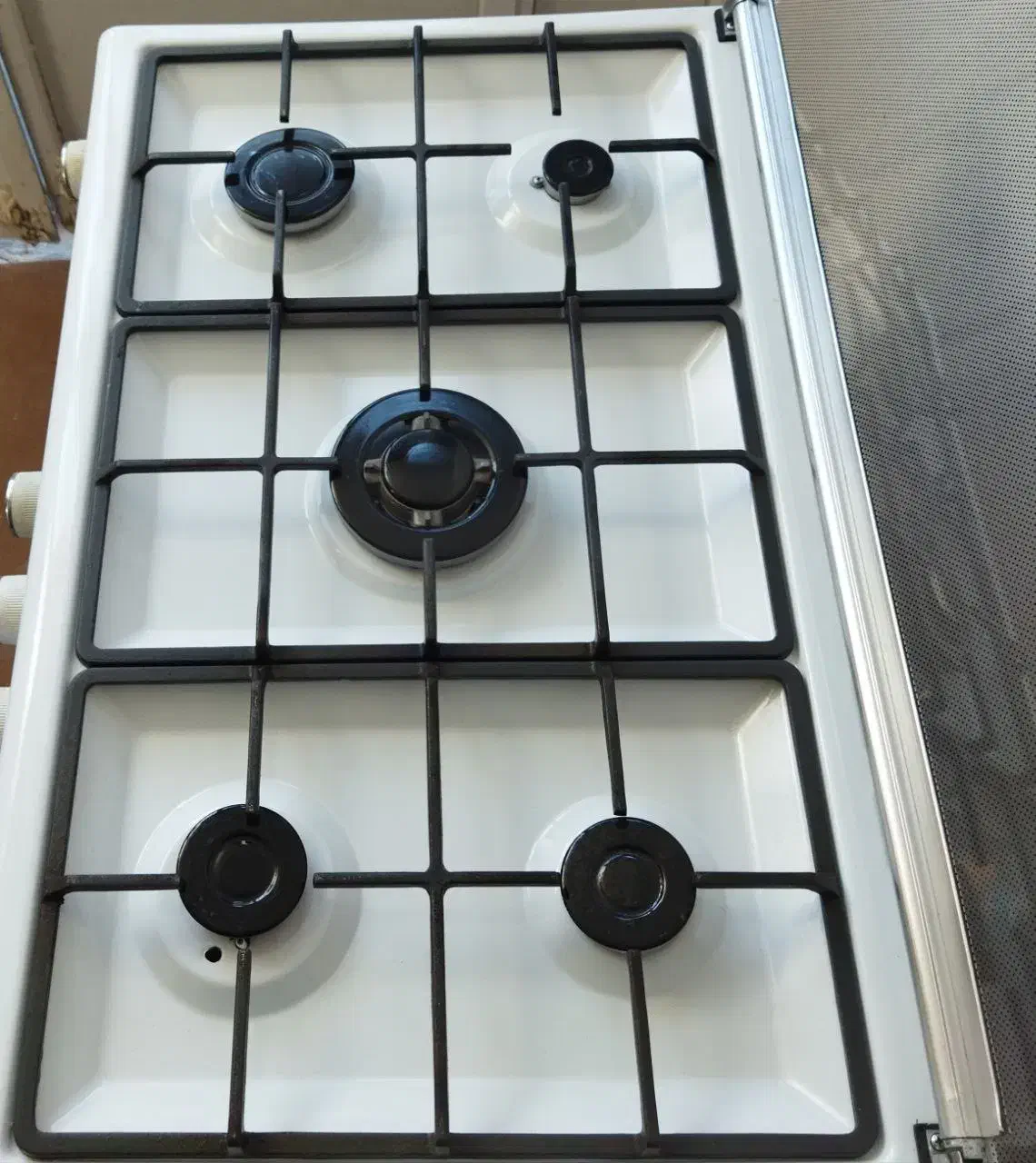 فروش اجاق گاز پنج شعله و میز تلویزیون|اجاق گاز و لوازم برقی پختوپز|تایباد, |دیوار