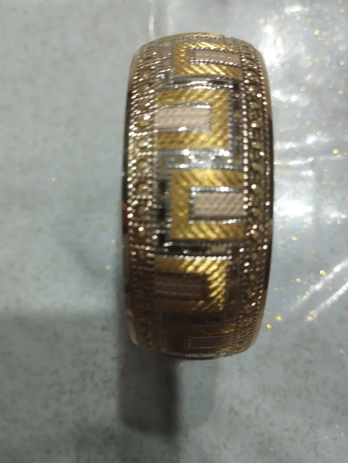 تک دست طلا هیجده|جواهرات|اصفهان, دشتستان|دیوار