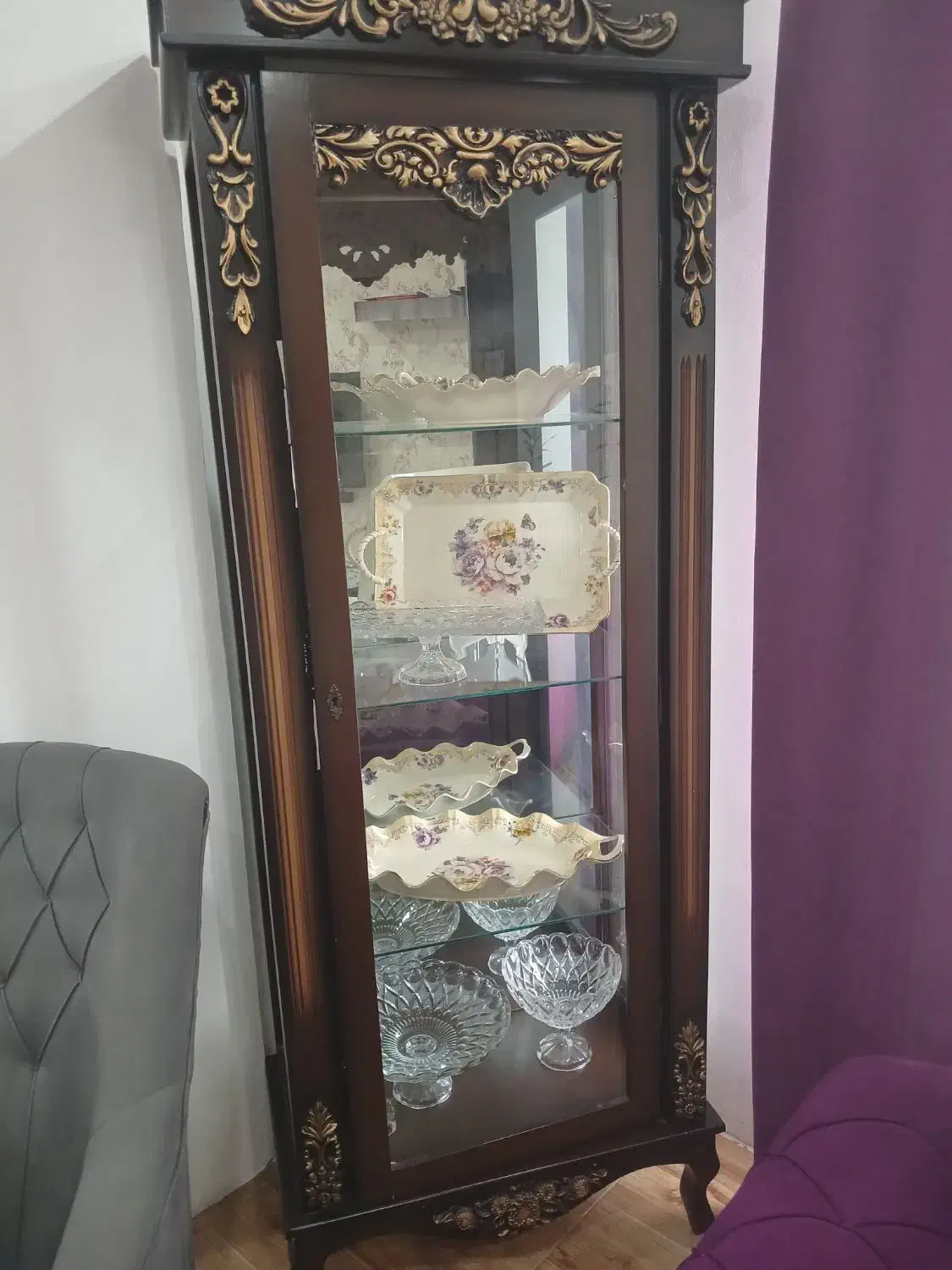 تخت کودک 4 تومن.تخت دونفره 6 تومن.بوفه 2 تومن|تخت و سرویس خواب|امامزاده عبدالله, |دیوار