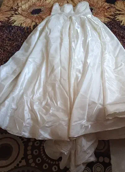 لباس عقد /عروس|لباس|قدس, شهرقدس|دیوار