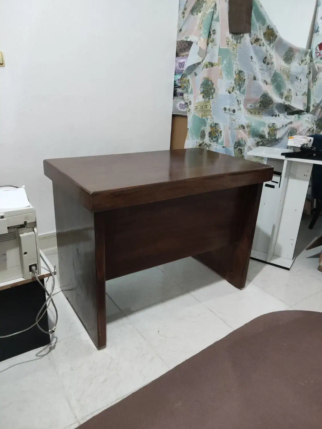 میز تحریر|لوازم التحریر|رودسر, |دیوار