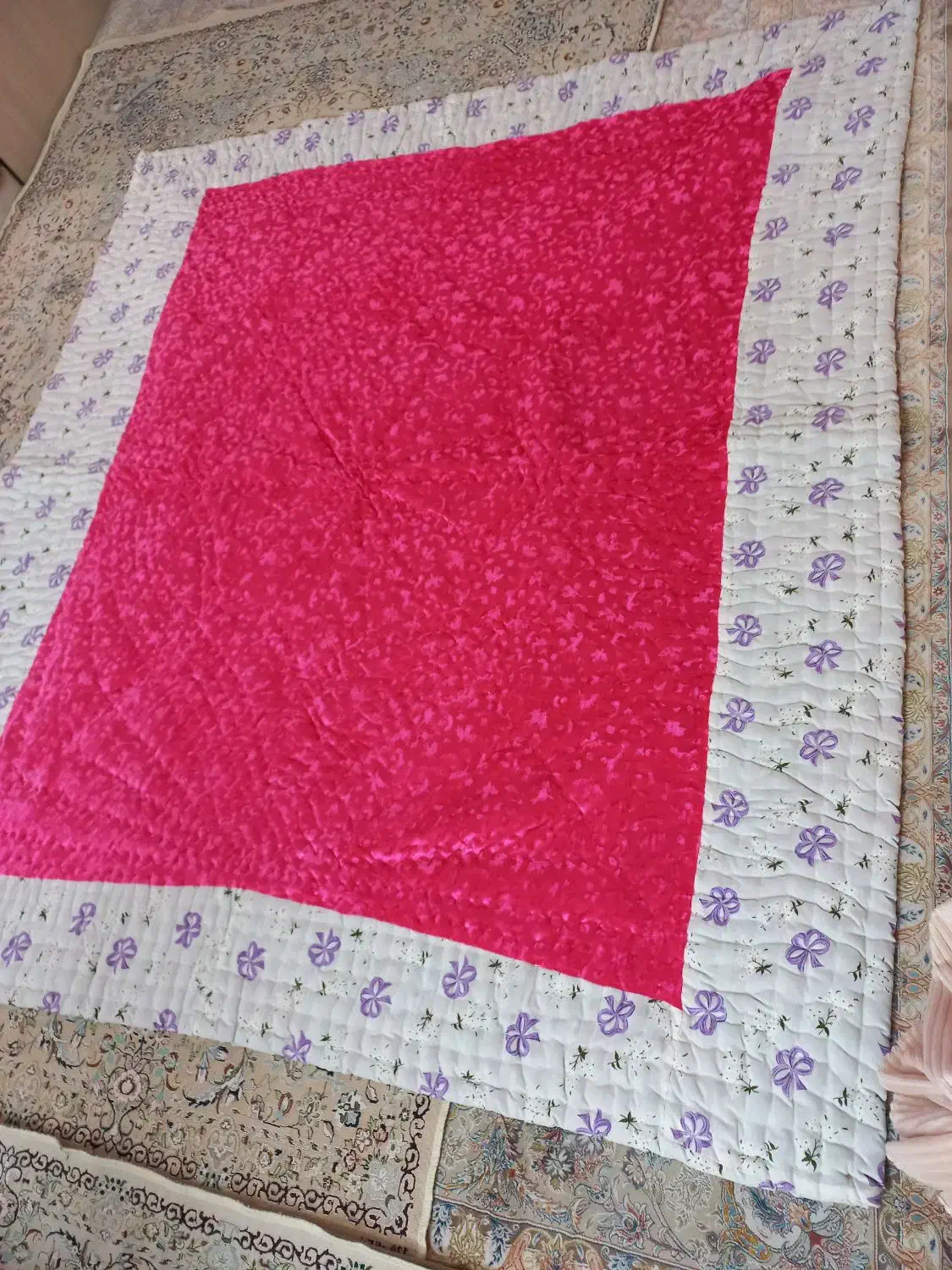 لحاف|رختخواب، بالش، پتو|قم, میرزائیه|دیوار