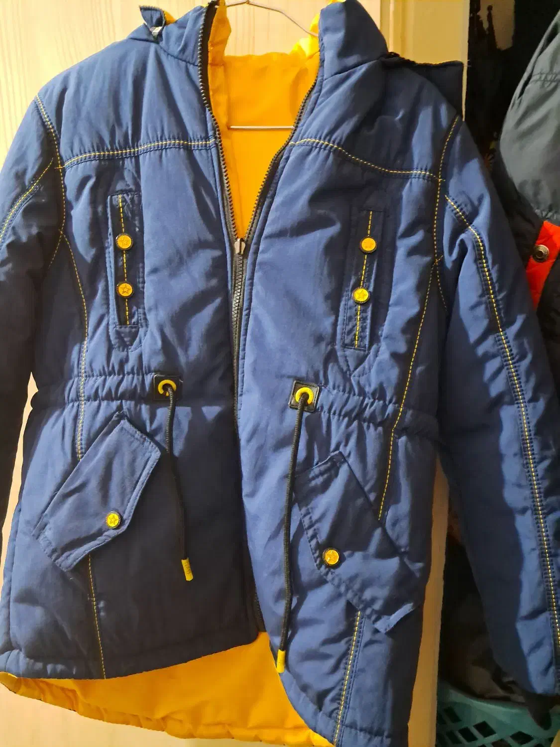 یک عدد کاپشن پسرونه با کت پسرونه و پافر نو نو|لباس|مهاجران, |دیوار