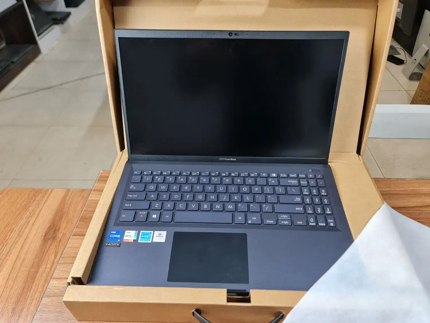 asus expretbook نو اوپن باکس core i5 ram 16|رایانه همراه|شیراز, فرگاز|دیوار