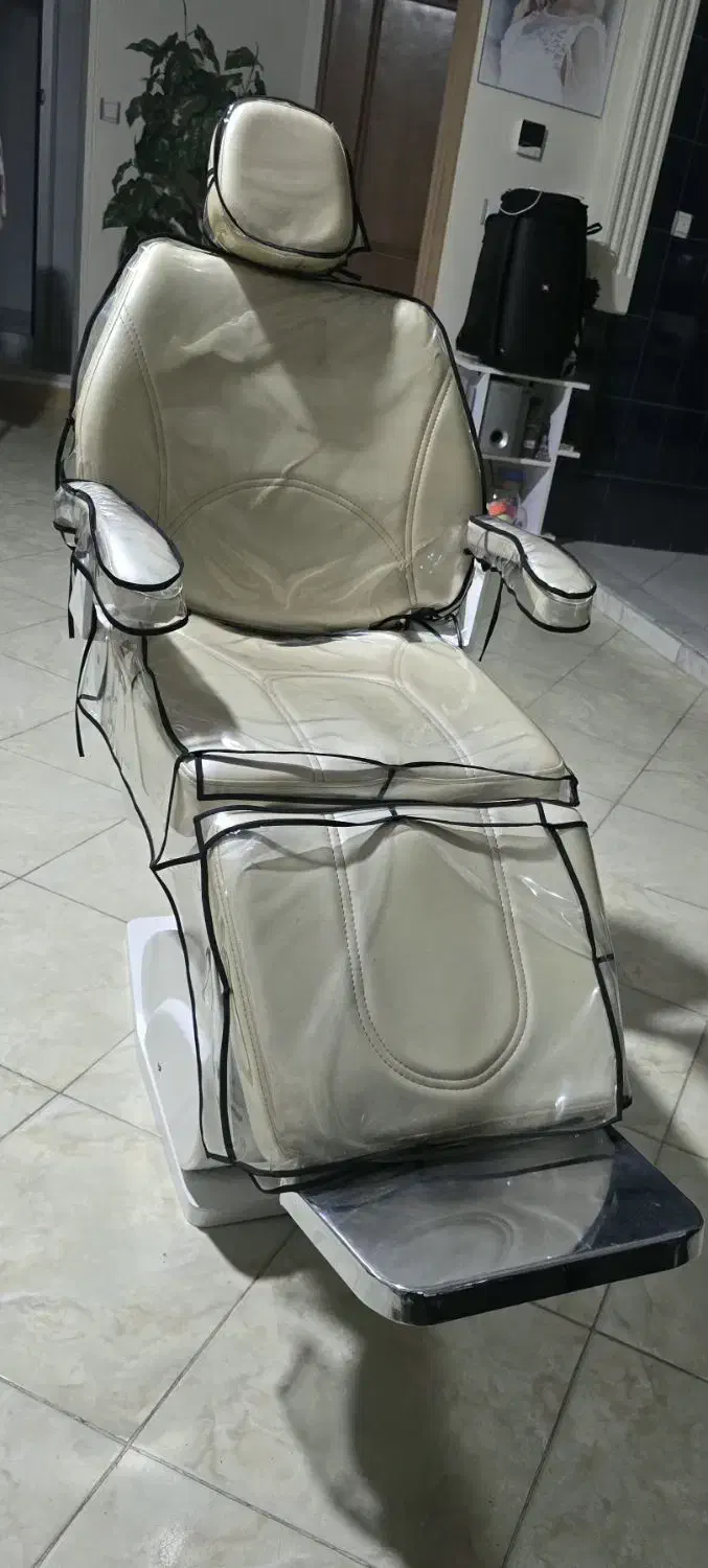 فروش لوازم ارایشگاهی زنانه|آرایشگاه و سالن‌های زیبایی|بروجرد, |دیوار